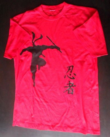 Playera Roja Ninja $180.00. En cualquier color y tallas de hombre, Mujer y niño