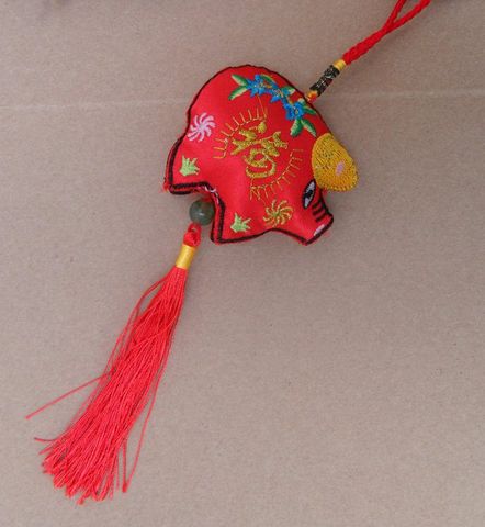 Colgante de jabali o cerdo del signo zodiacal chino