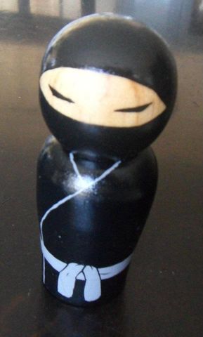 Kokeshi Ninja Negro  $150.00 MX