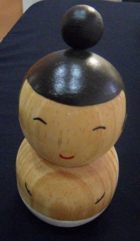 Kokeshi Sumo con cola $150.00 MX